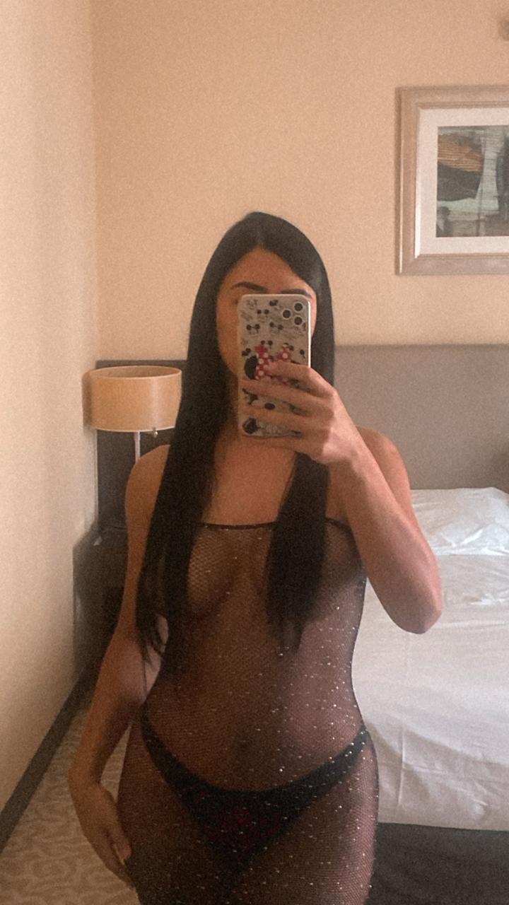 Escort - MARTINA - Ibiza Tops